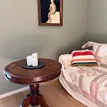 Modern Apartment *